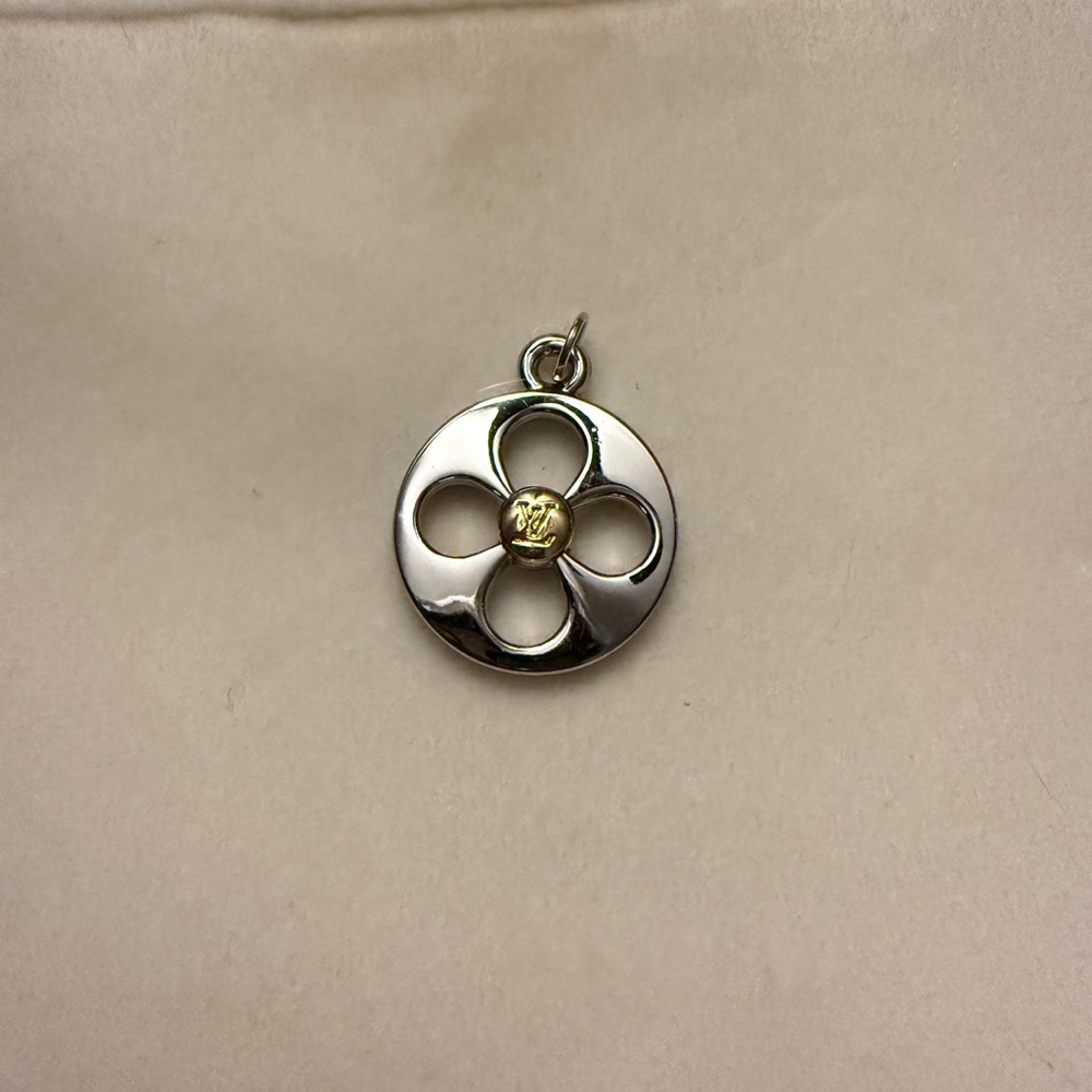 LV Zipper Pull in Silver and Gold Flower Design